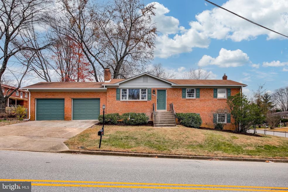 1912 Overton Dr, photo 1 of 1